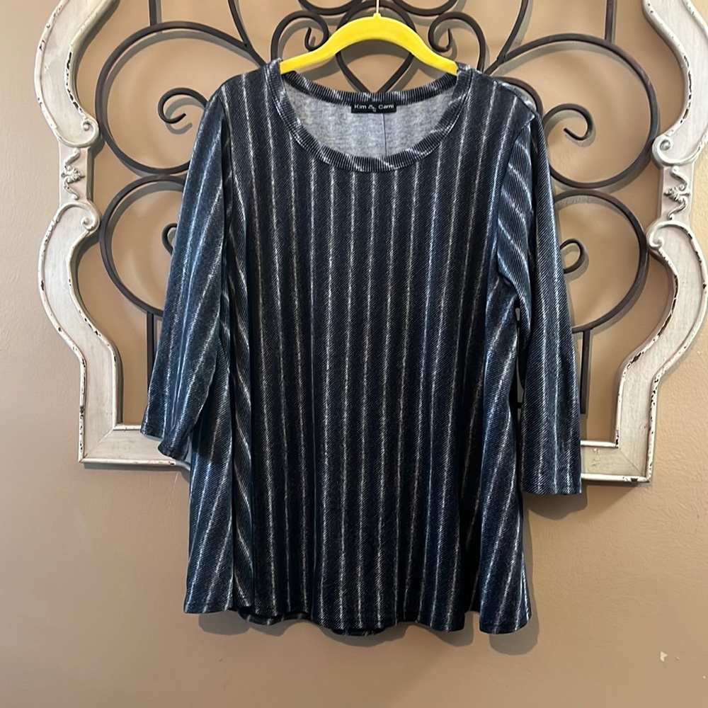 KIM & CAMI 1X BLACK & WHITE STRIPED LIGHTWEIGHT SWEATSHIRT 3/4 SLEEVES